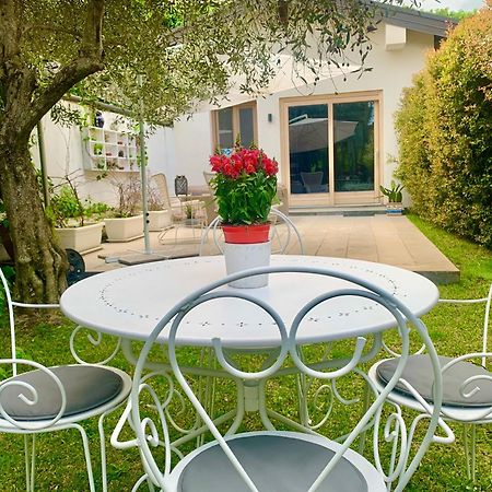 Ara Town House Villa San Giovanni La Punta Luaran gambar
