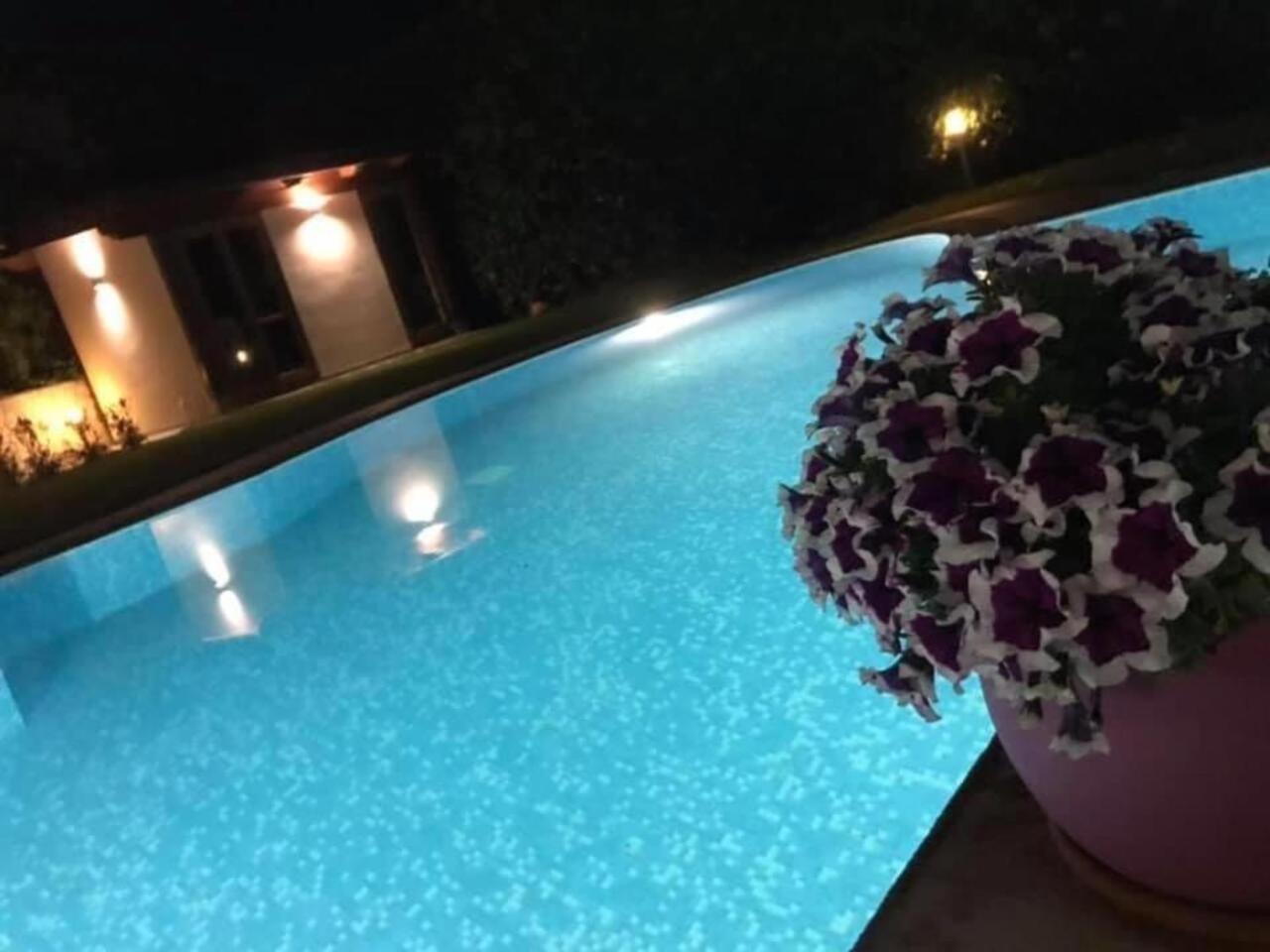 Ara Town House Villa San Giovanni La Punta Luaran gambar
