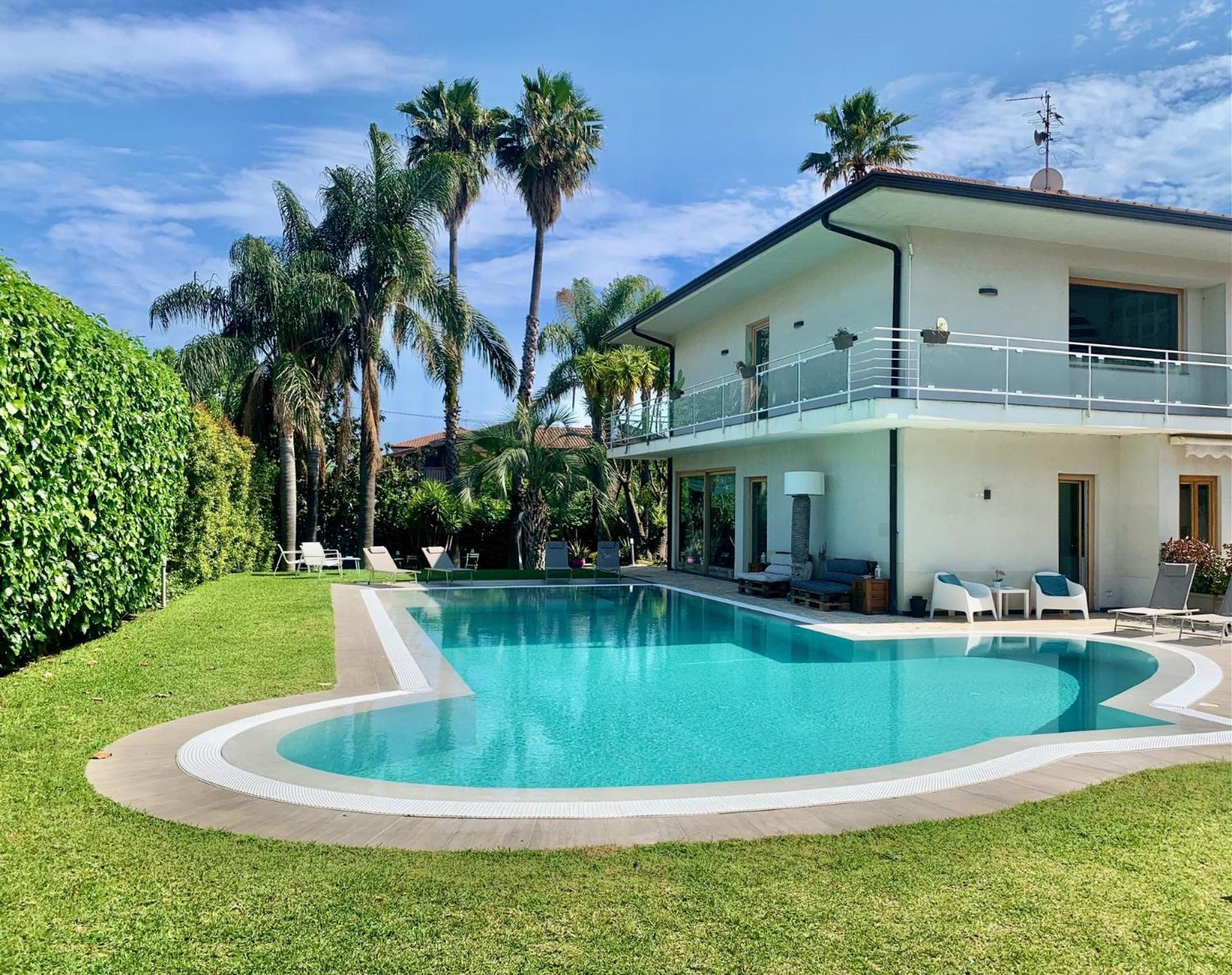 Ara Town House Villa San Giovanni La Punta Luaran gambar