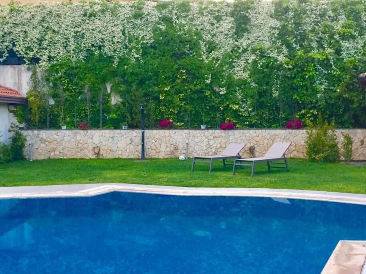 Ara Town House Villa San Giovanni La Punta Luaran gambar