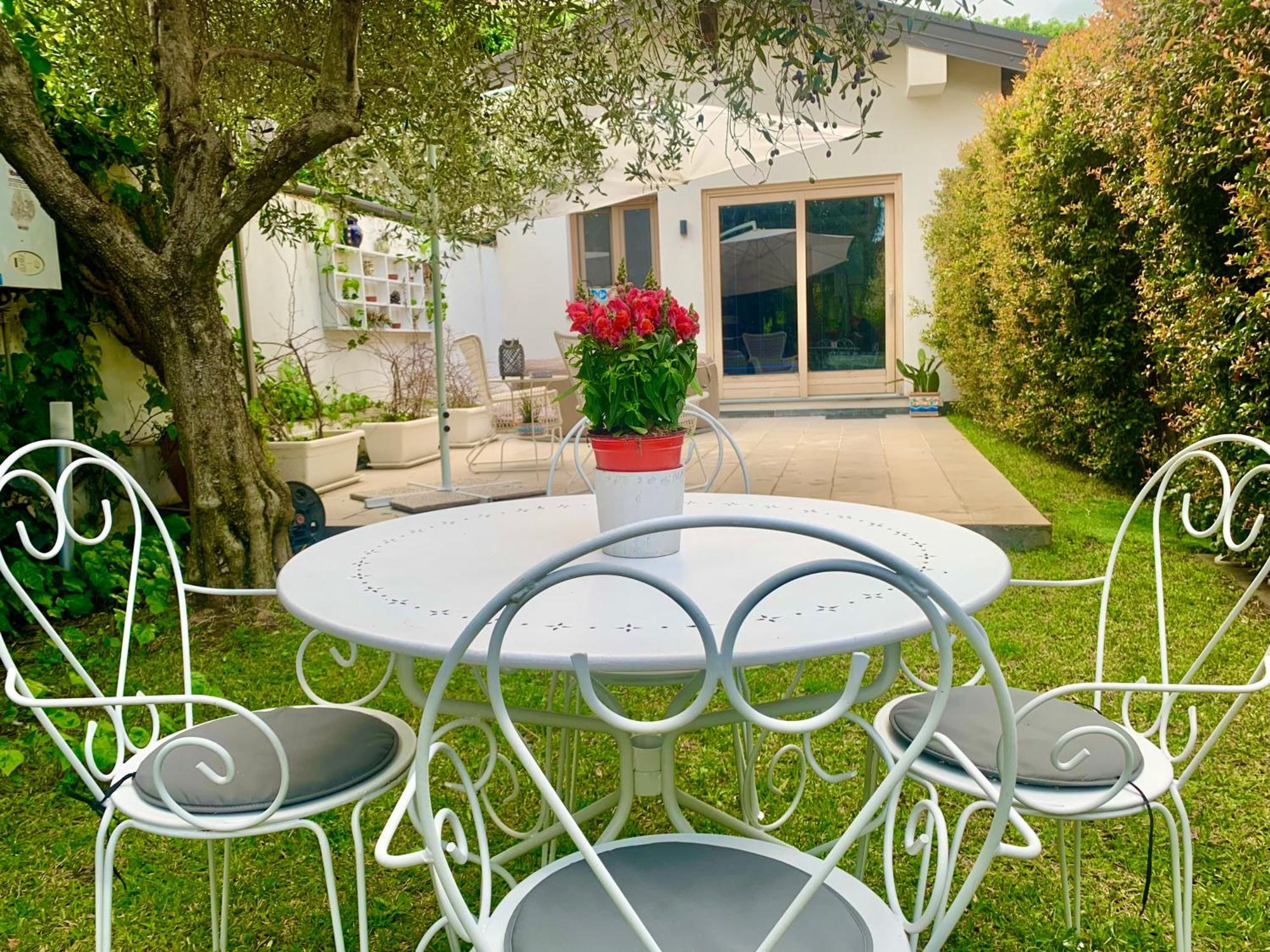 Ara Town House Villa San Giovanni La Punta Luaran gambar